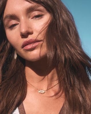 Kendra Scott Elisa Scallop Frame Necklace, Gold/Natural Mother-of-Pearl