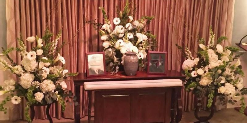 Urn - My Heart is in Pieces Urn - My Heart is in Pieces