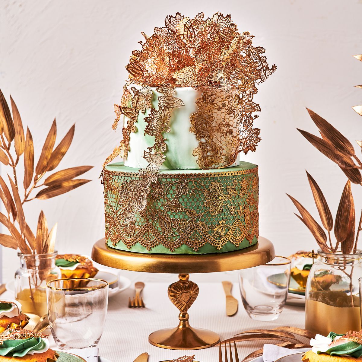 FunCakes Cake Lace Ready to Use Pearl Gold 200 g-Έτοιμο Χρυσό μείγμα Δαντέλας