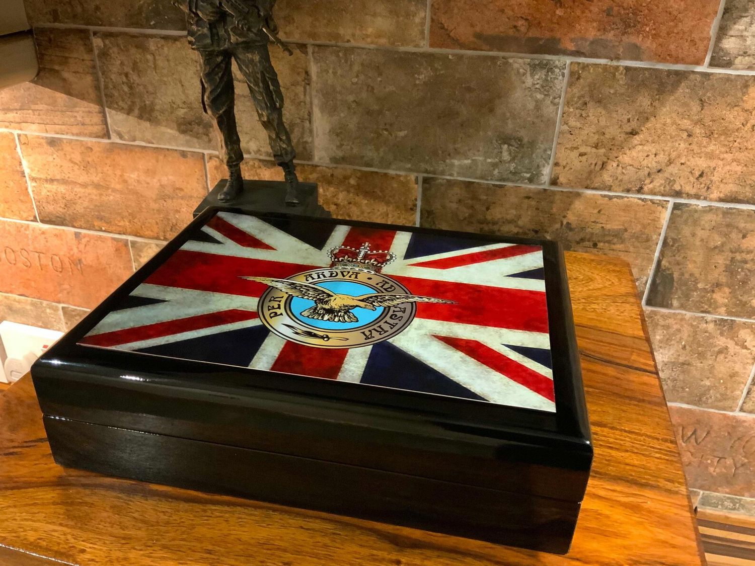 Royal Air Force RAF, Exclusive Medals Box With Personalised Ceramic Top