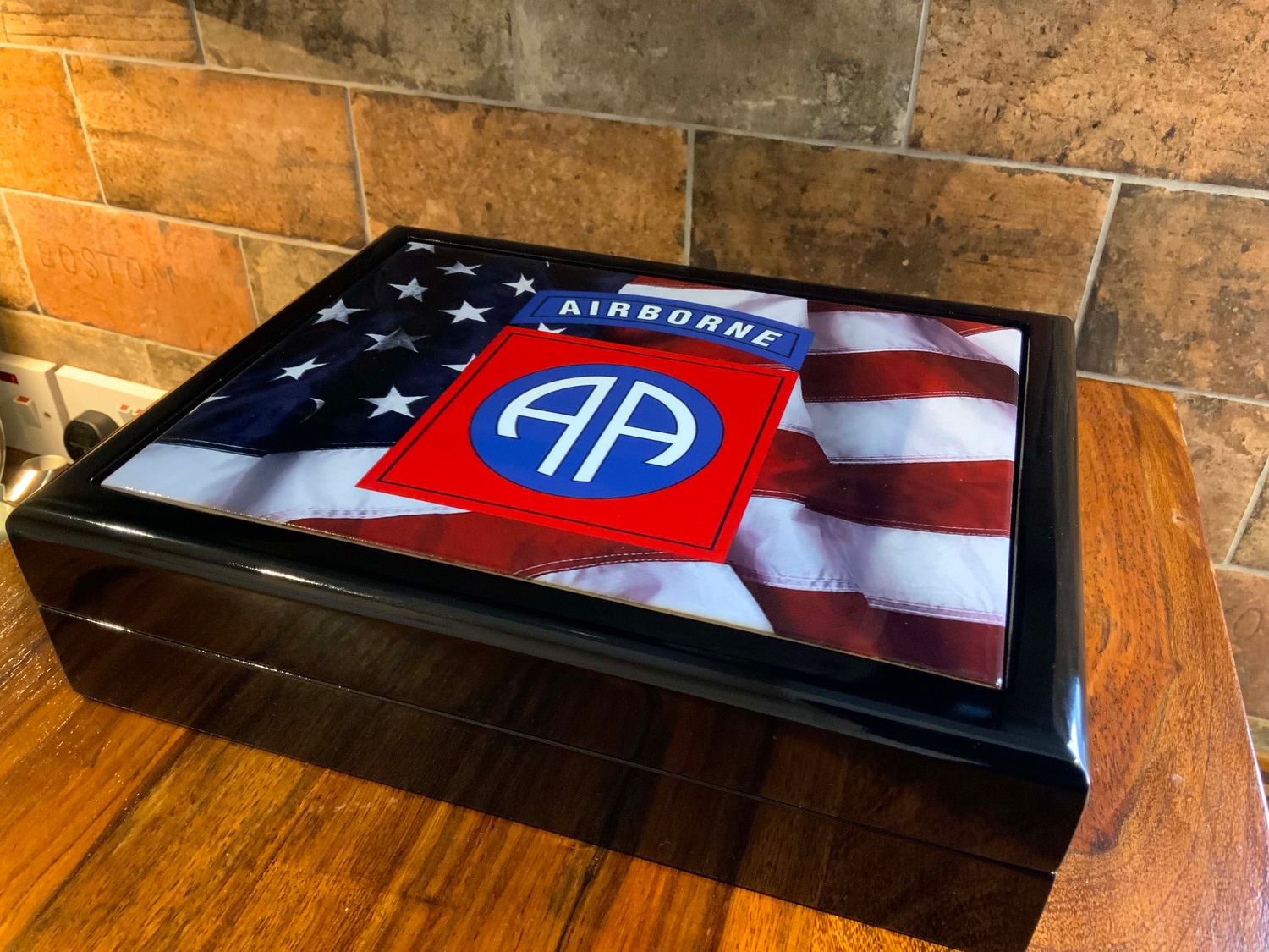 US Army 82nd Airborne Division Stunning Medals Box.