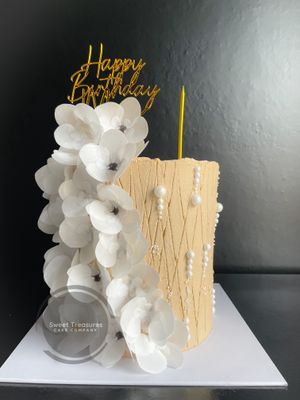 Wafer Paper Orchards Single tier cake