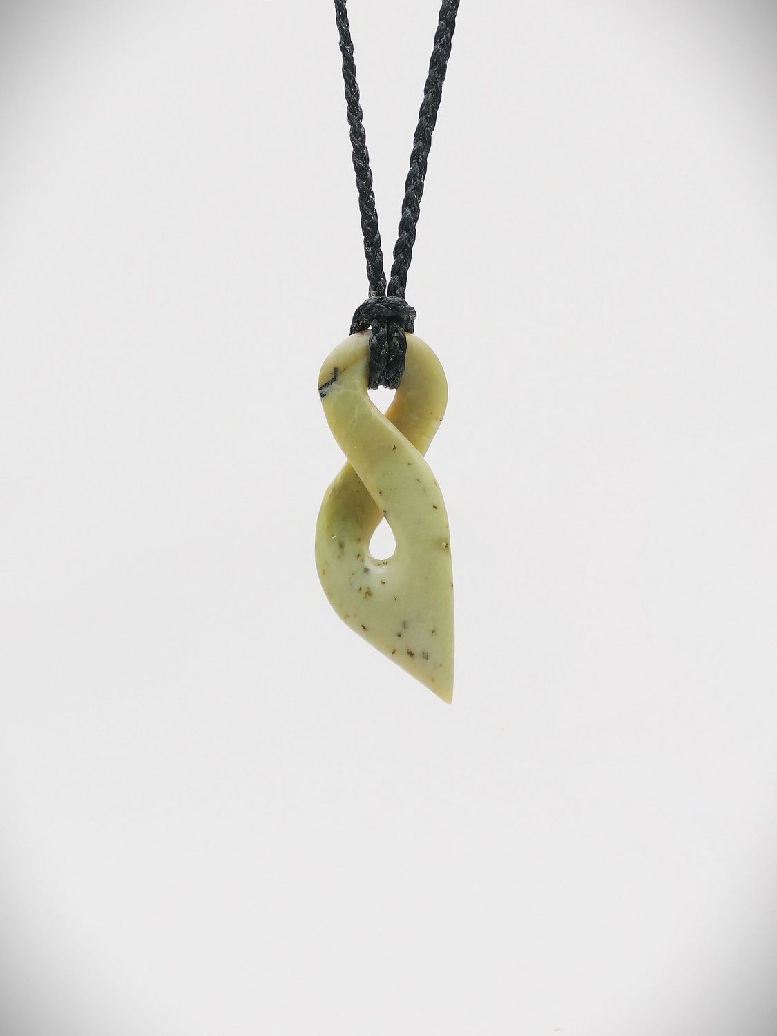 Moko Pounamu Single Pikorua (Twist) NZ Genuine Kokopu Greenstone - Pahoia
