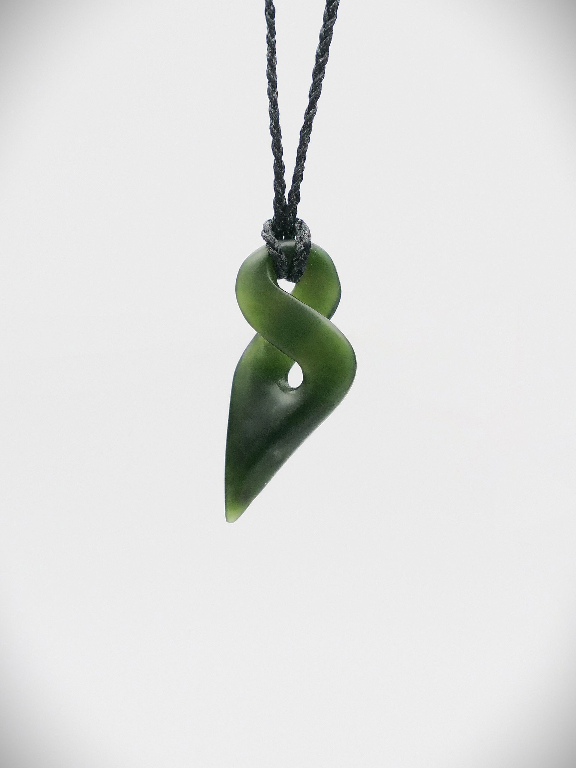 Moko Pounamu Single Pikorua (Twist) NZ Genuine Kawakawa Greenstone - Tatuanui