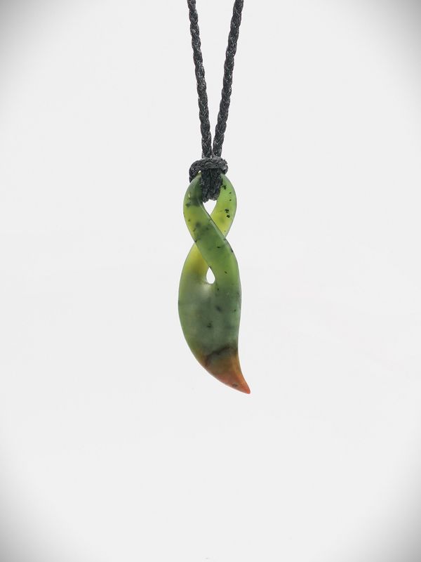 Moko Pounamu Single Pikorua (Twist) NZ Genuine Kawakawa Flower Greenstone - Okoroire