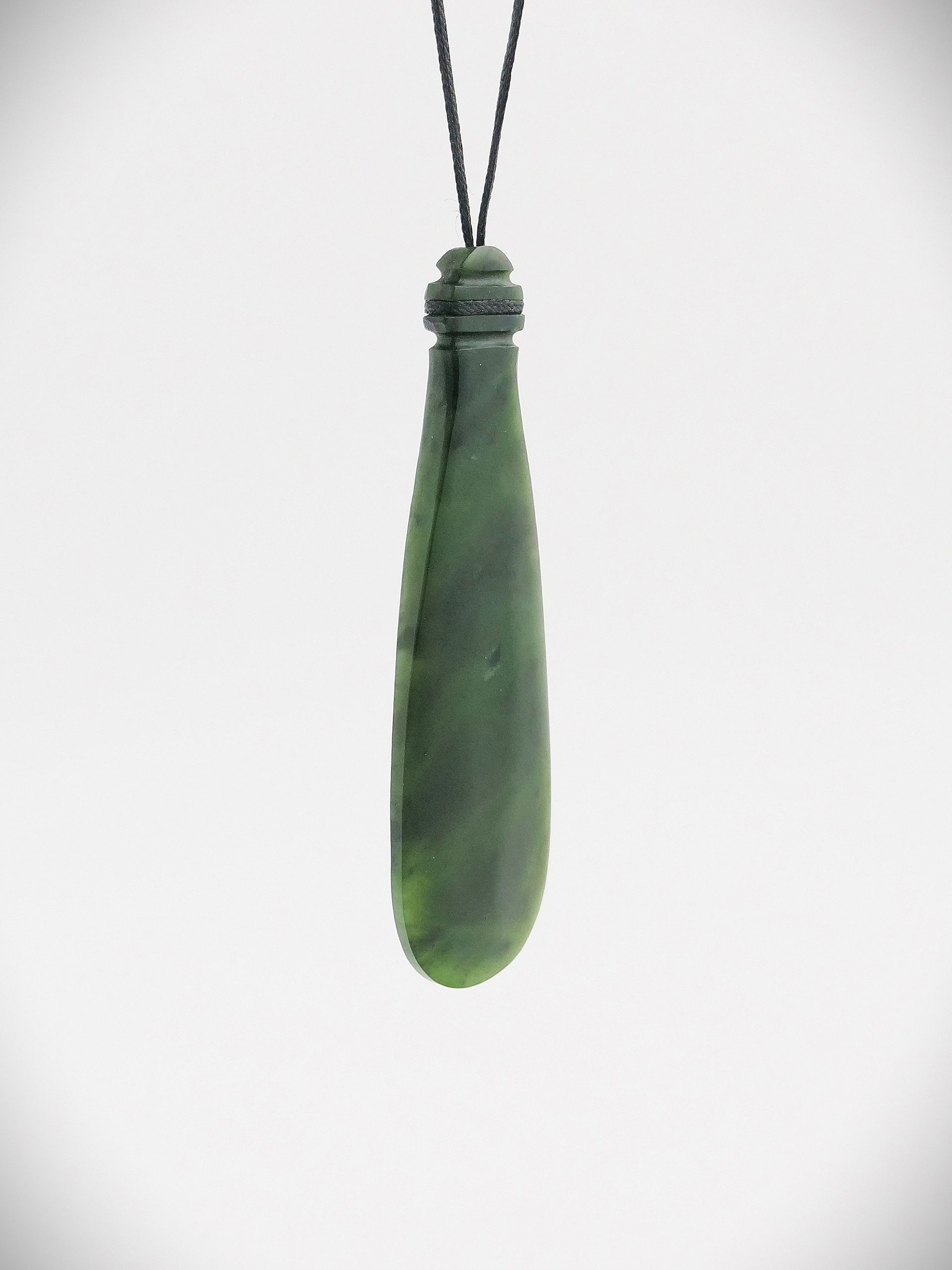 Moko Pounamu Hei Mere NZ Genuine Kawakawa Greenstone - Waiomou