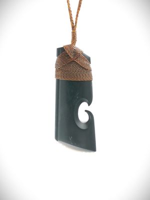 Moko Pounamu Toki NZ Genuine Pakohe (Argillite) Whale Bone - Hahei Moko Pounamu Toki NZ Genuine Pakohe (Argillite) Whale Bone - Hahei