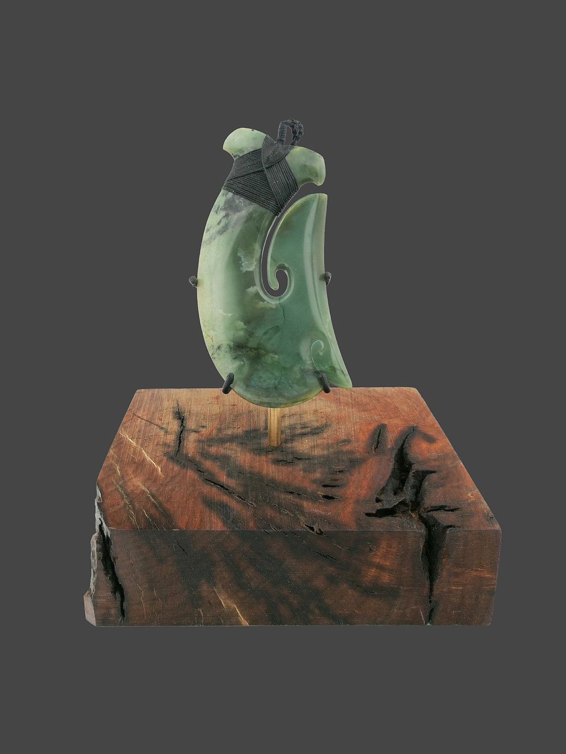 Moko Pounamu Hei Matau (Fishhook) Sculpture NZ Genuine Inanga Greenstone - Karamatura