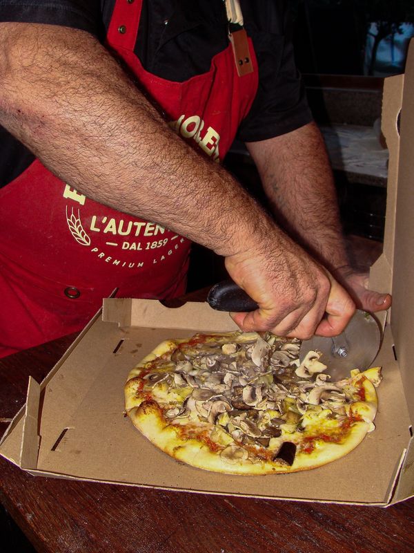 Wöchentliches Pizza Abo
