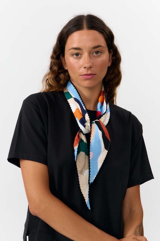 Suite13 | Neris bandana print cruise - 100% 100% LIVAECO viscose