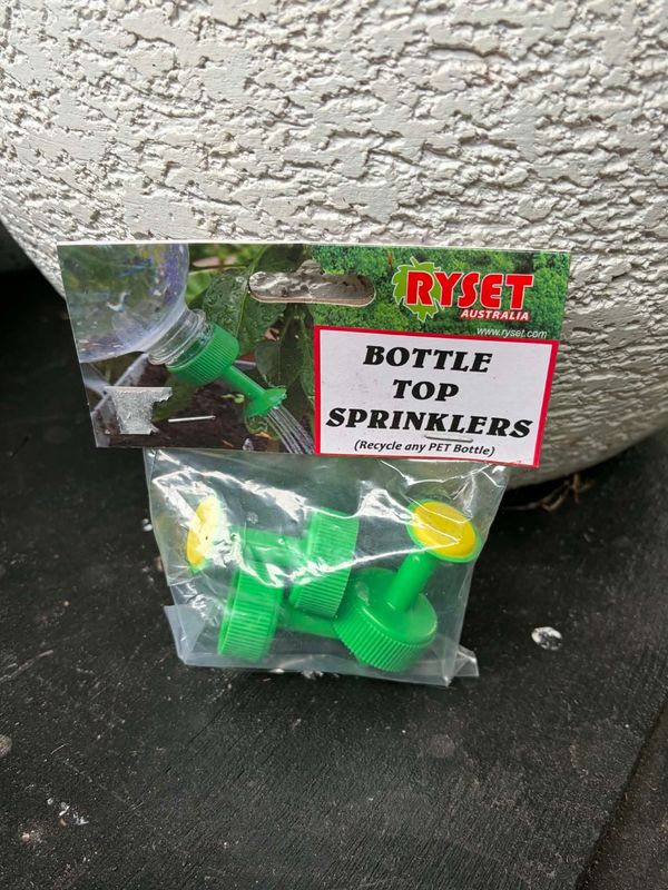Bottle top sprinklers Bottle top sprinklers