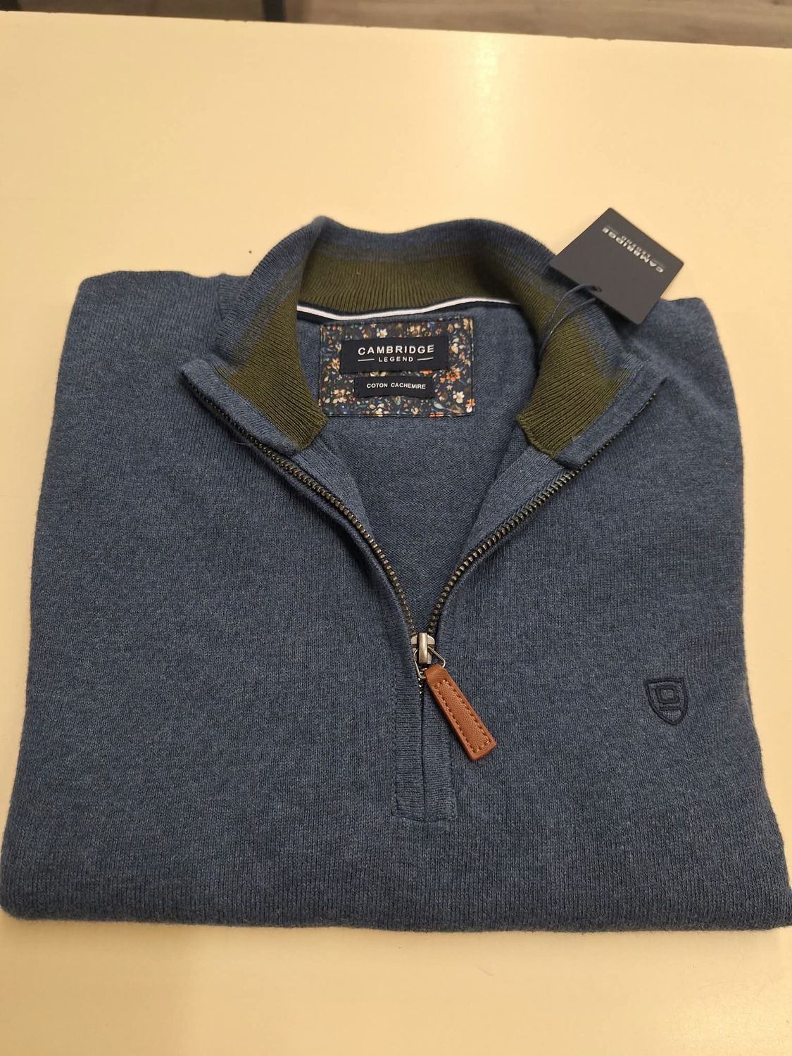Pull Cambridge col zippé