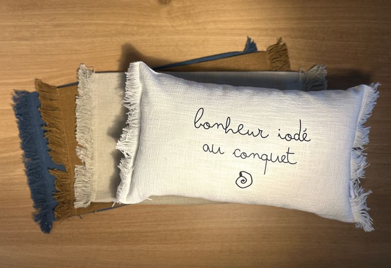 COUSSIN 30X50 FANCY "BONHEUR IODÉ AU CONQUET"