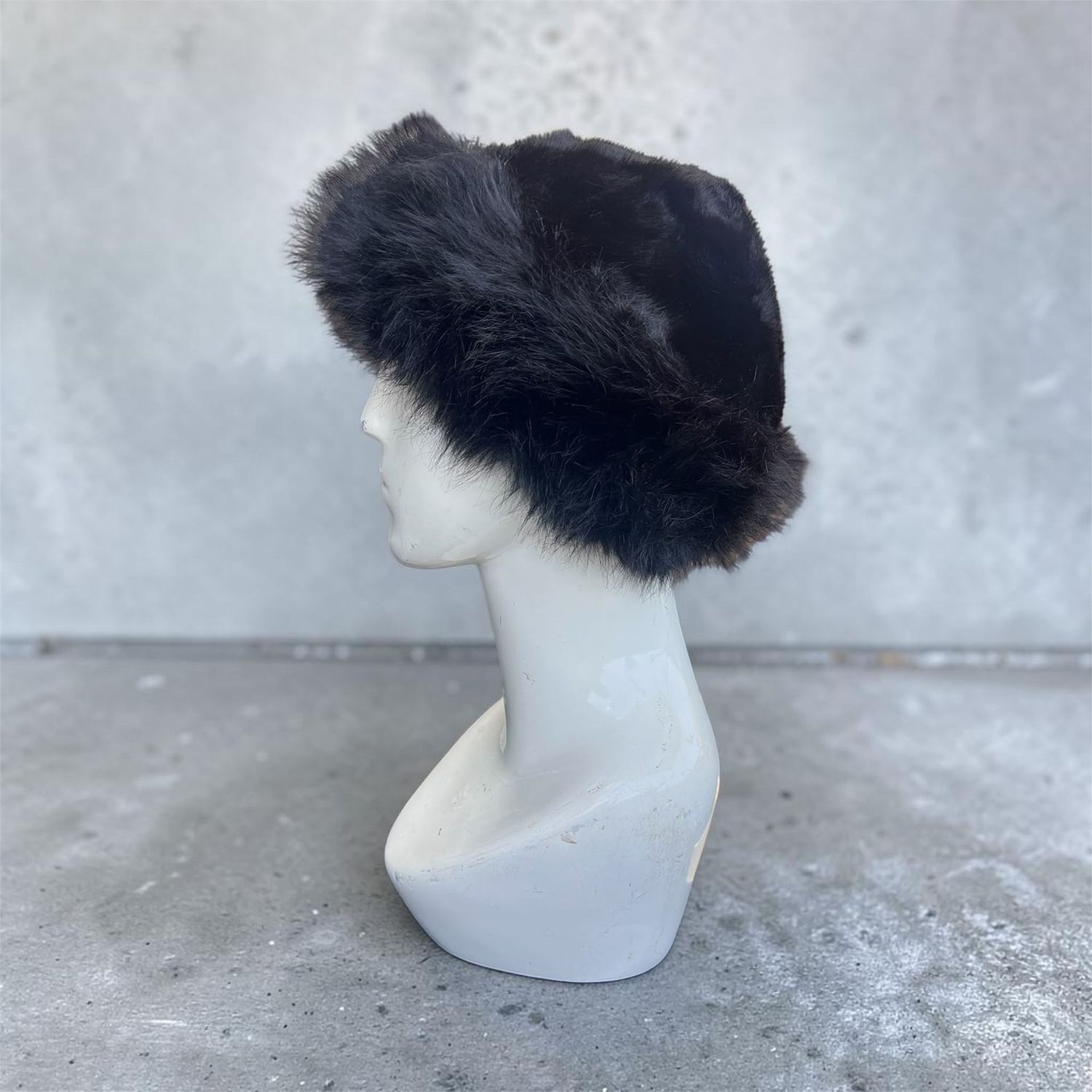 Bucket hat faux fur trim - Black