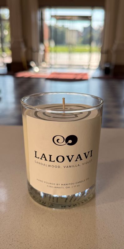 Lalovavi Candle