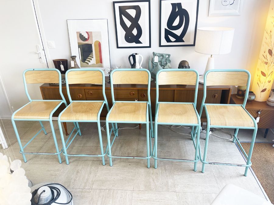Suite de 5 tabourets hauts d’école / laboratoire vintage – 1980