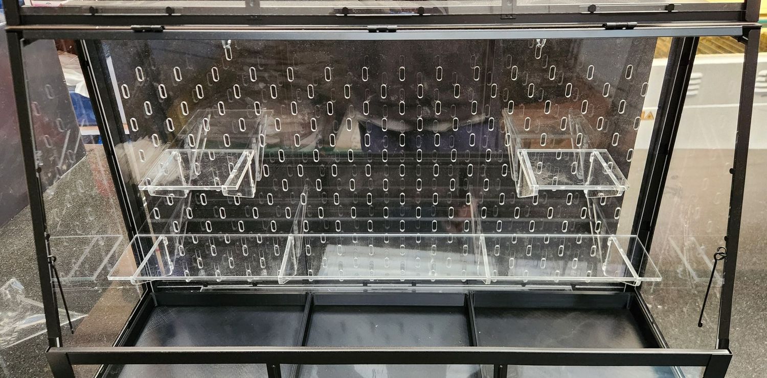 ÅKERBÄR BLACK Greenhouse Pegboard, Shelving, and Drip Trays Kit