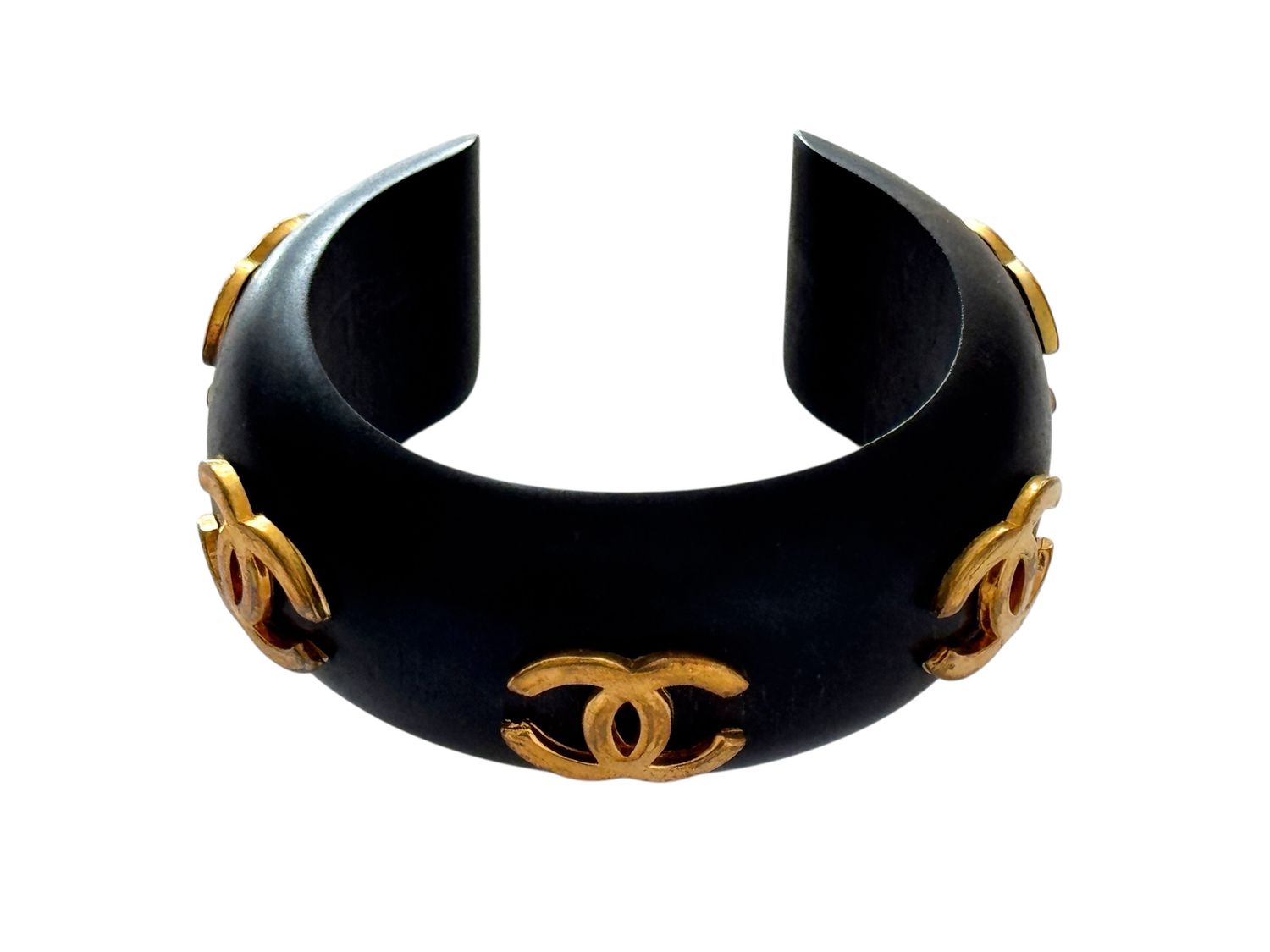 CHANEL VINTAGE COLLECTION 28 90'S CC LOGO WOOD CUFF BRACELET *RARE*
