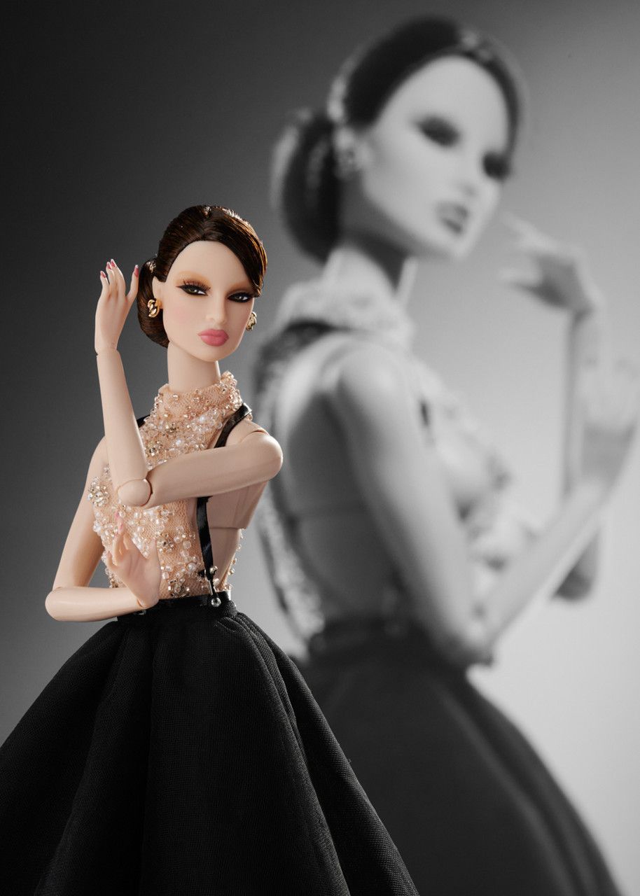 PRE-ORDER 2025 Integrity Toys: "Venus Rising: Eugenia Perrin-Frost Dressed Doll