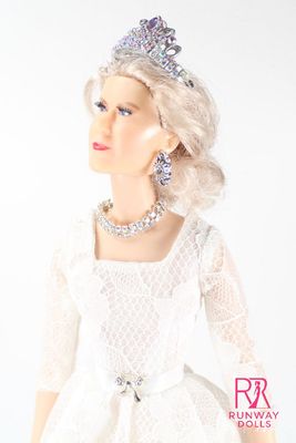 Runway Dolls: Handmade Metal Royal Crown, Earrings and Necklace SET for Barbie &amp; 1/6 sized Fashion Dolls