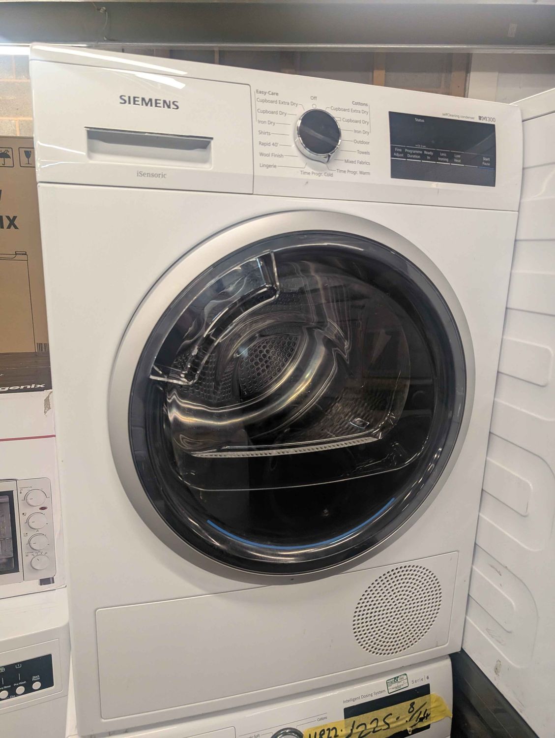 Siemens WT45M232GB 8kg Heat Pump Condenser Dryer White