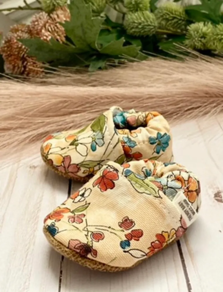 Vintage Floral 3-6 M Moccasins