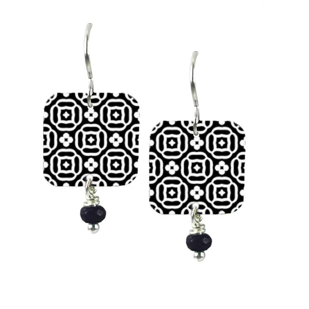 B&amp;W Jigsaw - Small Square W/Bead Earring ES21