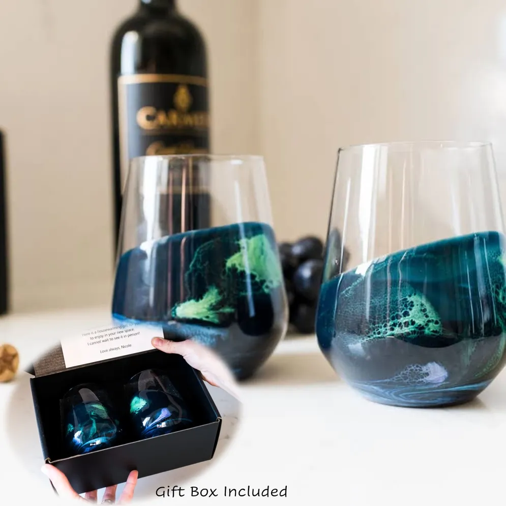 Wine Glasses S/2 Northern Lights Resin Accented