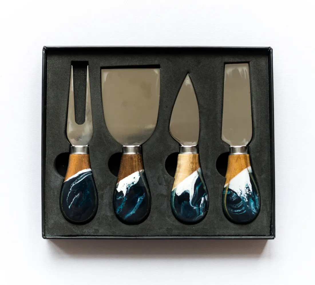 Cheese Knife S/4 Navy White Metallic Resin Coated
