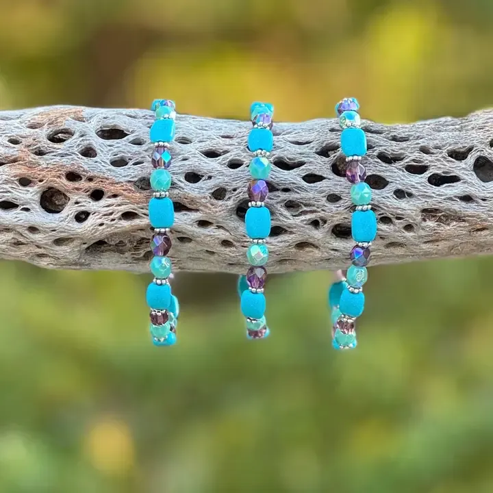 Magnesite Silver Stretchy Bracelet