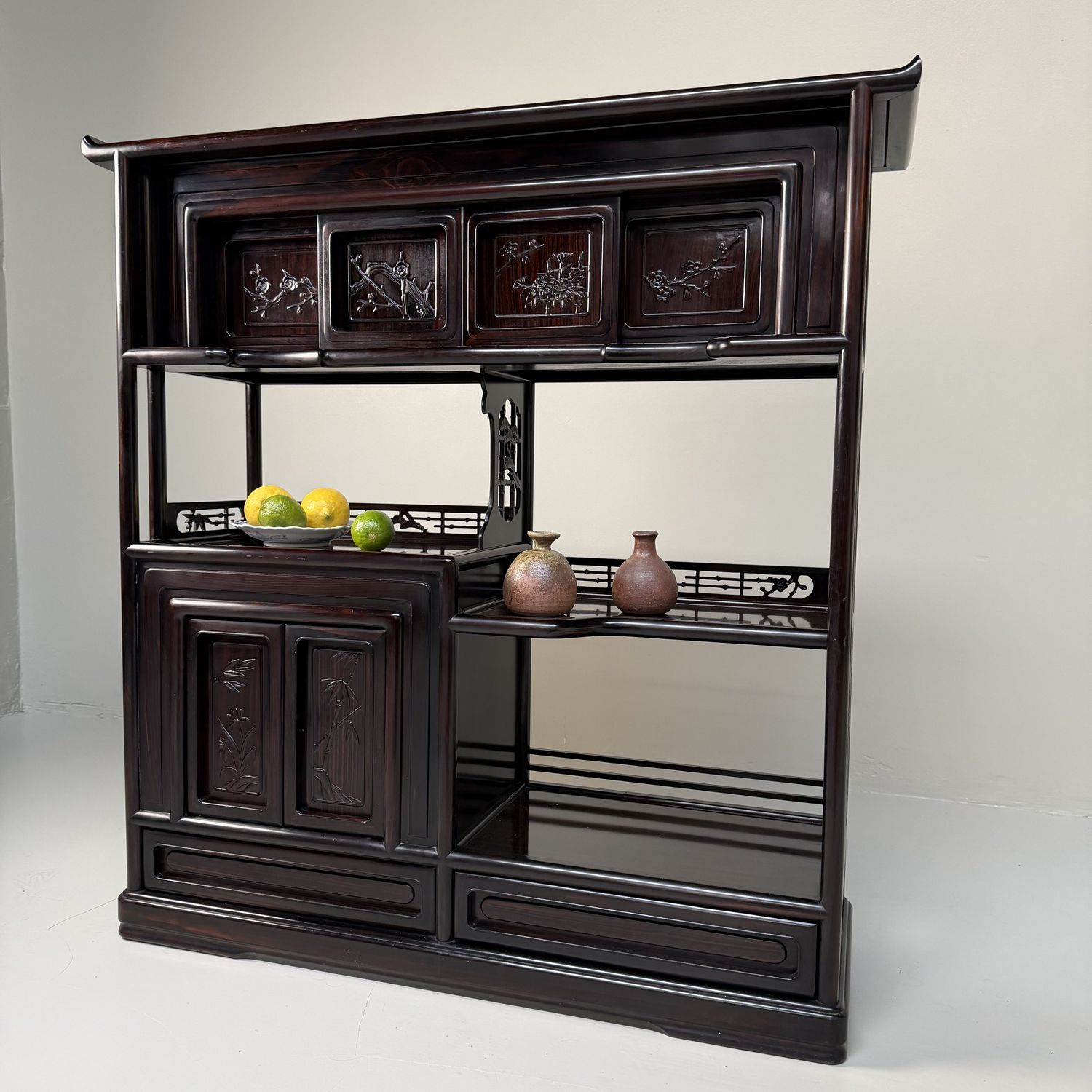 Japanse Kazaridana (Tana), Etagère Displaykast, 1930s Japanse Kazaridana (Tana), Etagère Displaykast, 1930s