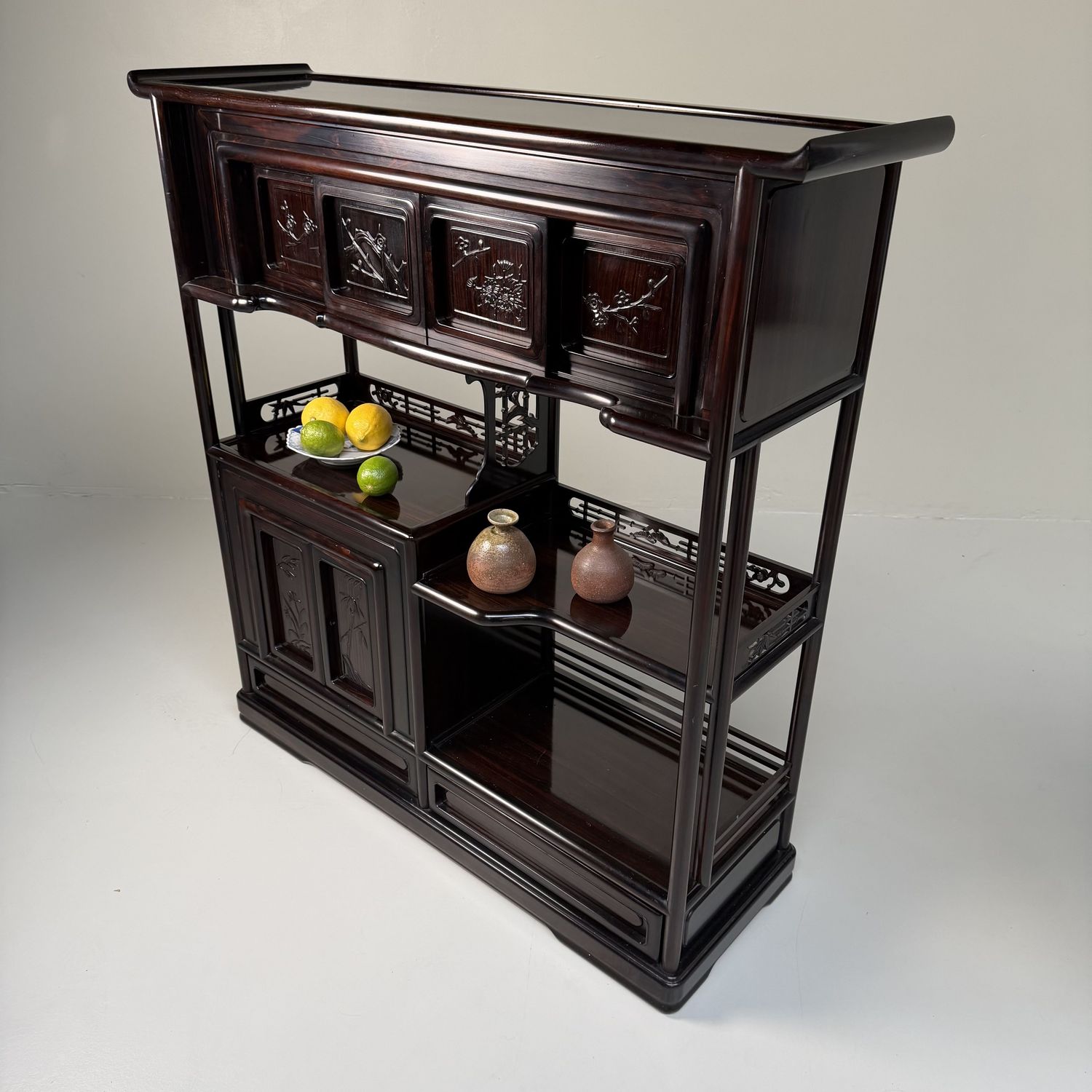 Japanse Kazaridana (Tana), Etagère Displaykast, 1930s Japanse Kazaridana (Tana), Etagère Displaykast, 1930s