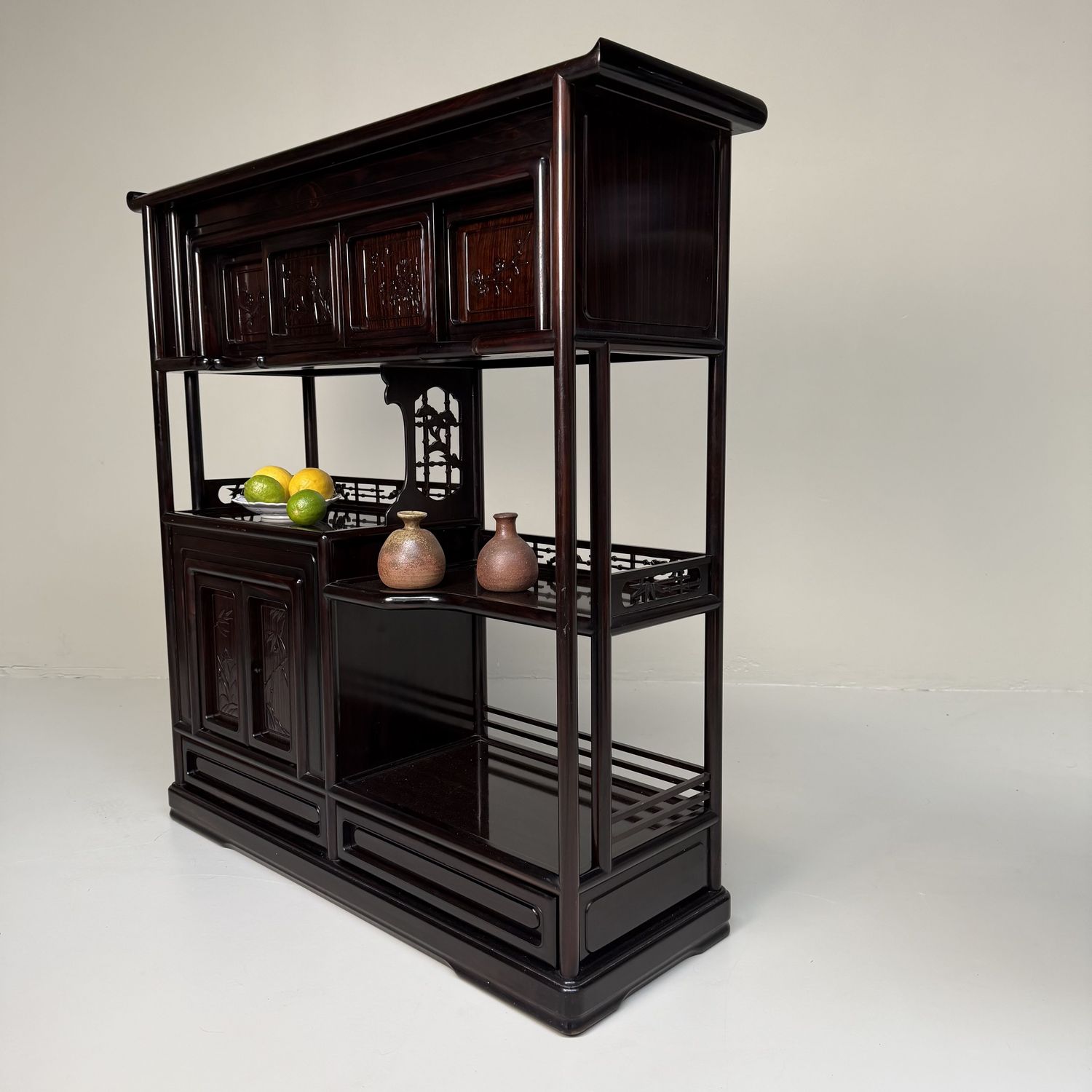 Japanse Kazaridana (Tana), Etagère Displaykast, 1930s Japanse Kazaridana (Tana), Etagère Displaykast, 1930s