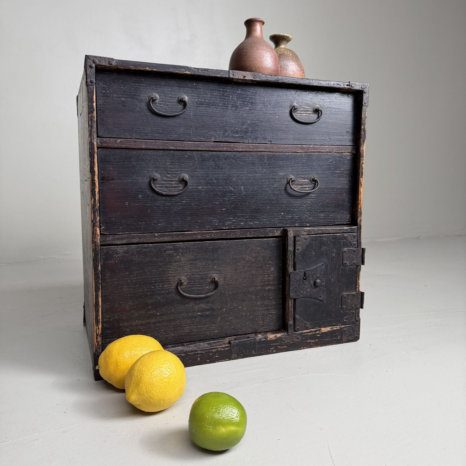 Small Japanese Tansu, Ko-tansu Storage Cabinet, 1900s