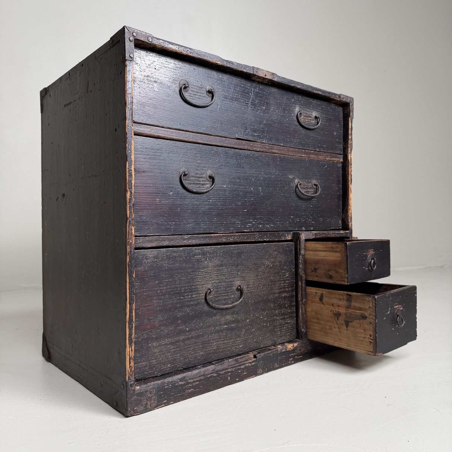Small Japanese Tansu, Ko-tansu Storage Cabinet, 1900s