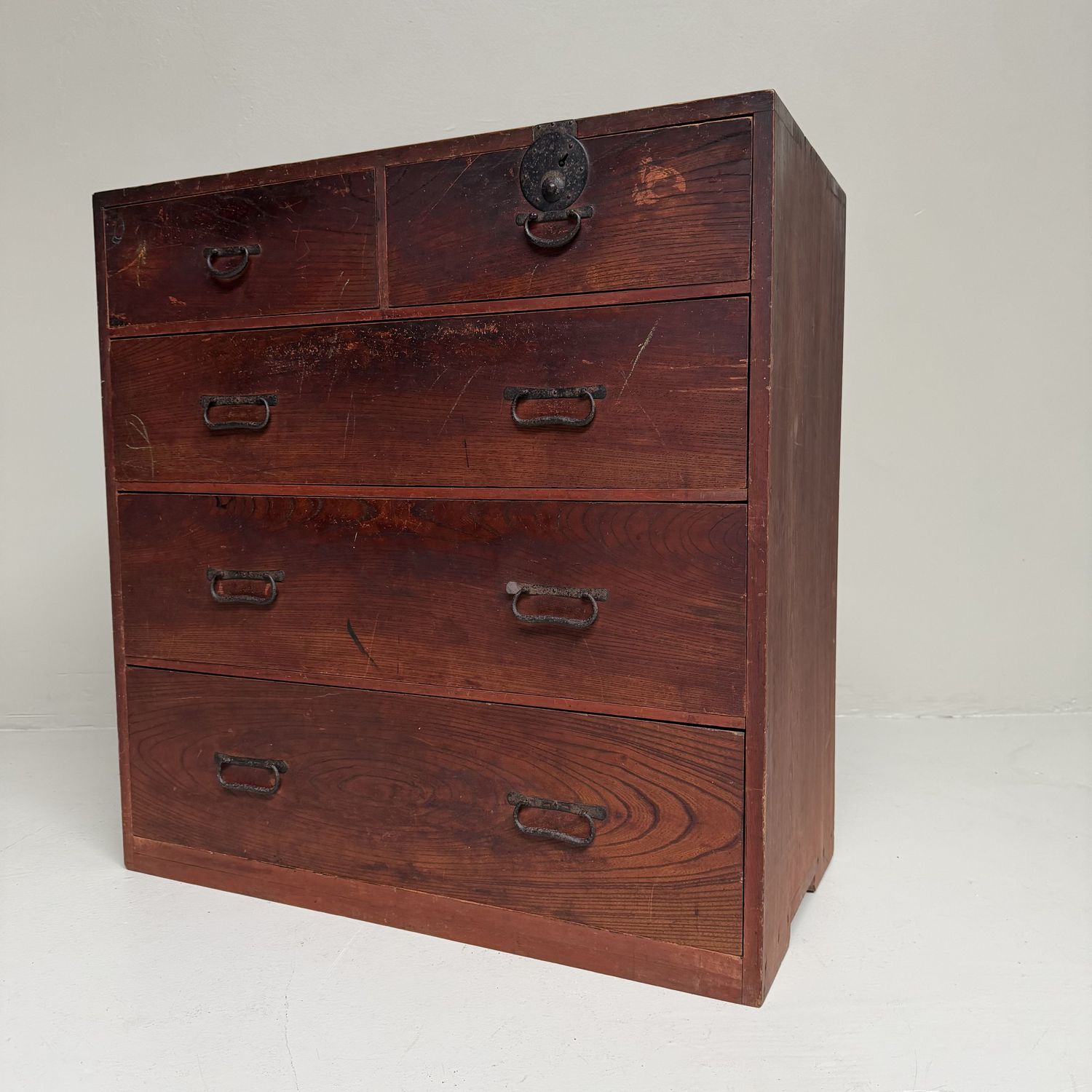 Authentic Japanese Tansu, Storage Chest with Five Drawers – 1900s Authentic Japanese Tansu, Storage Chest with Five Drawers – 1900s