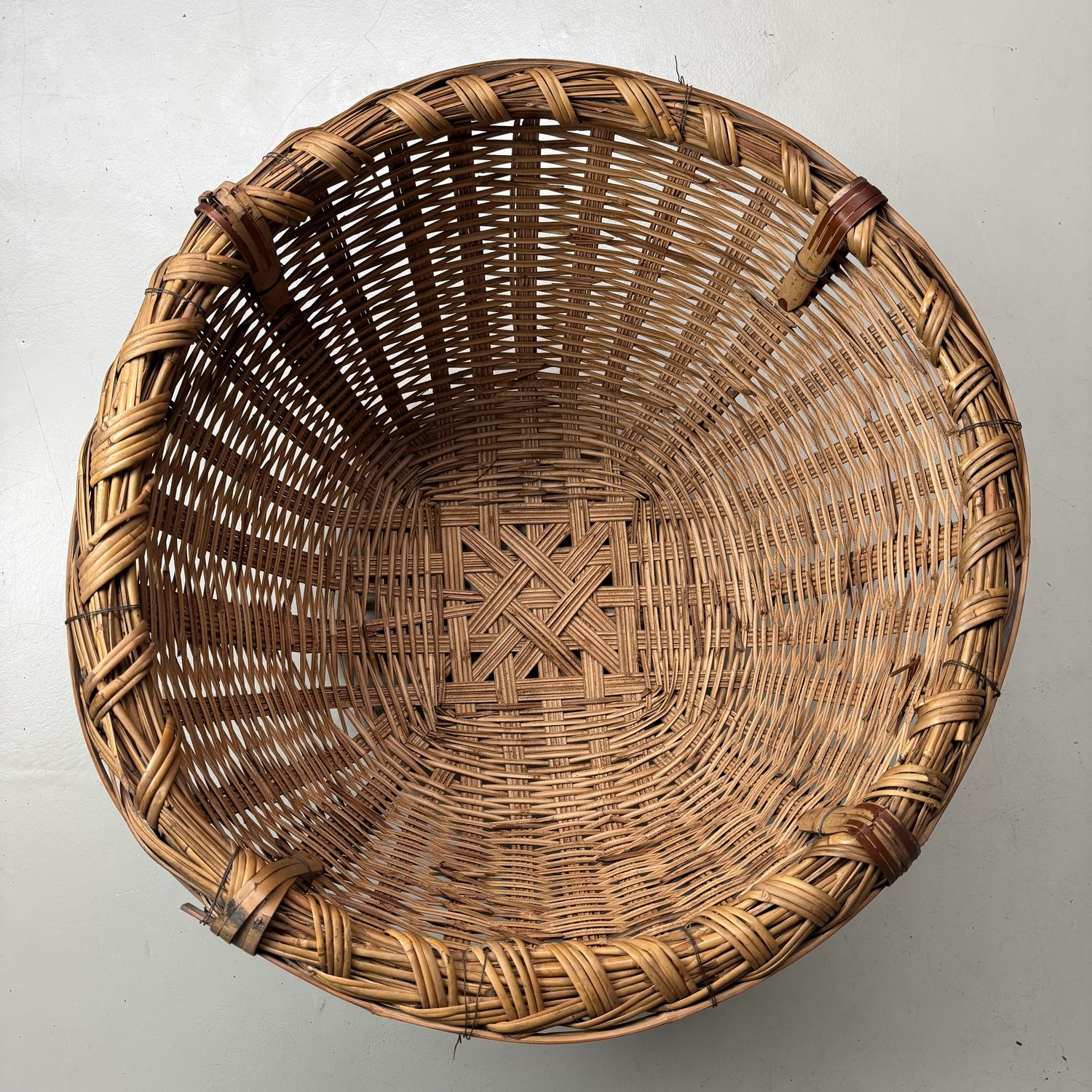 Large Japanese Bamboo Basket, Kagobakari, 1950s Large Japanese Bamboo Basket, Kagobakari, 1950s