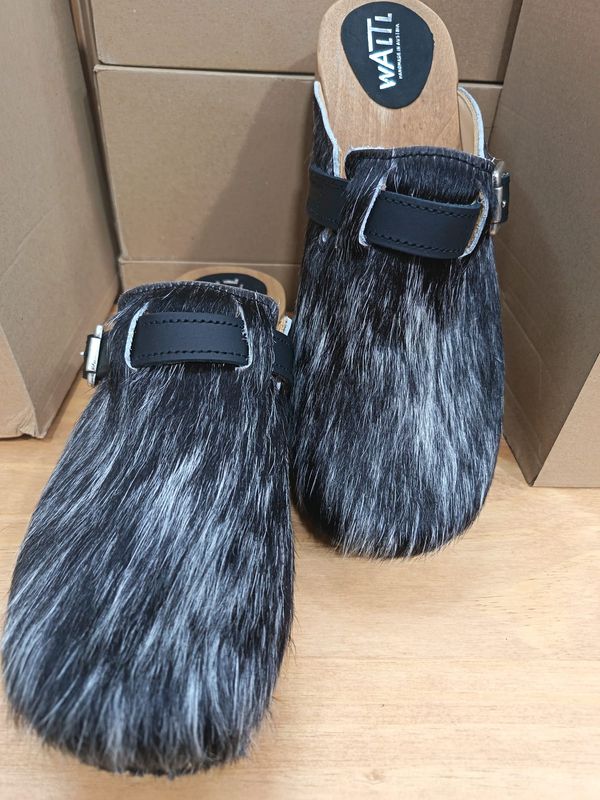 Clocks Hafling 44€ 199,00