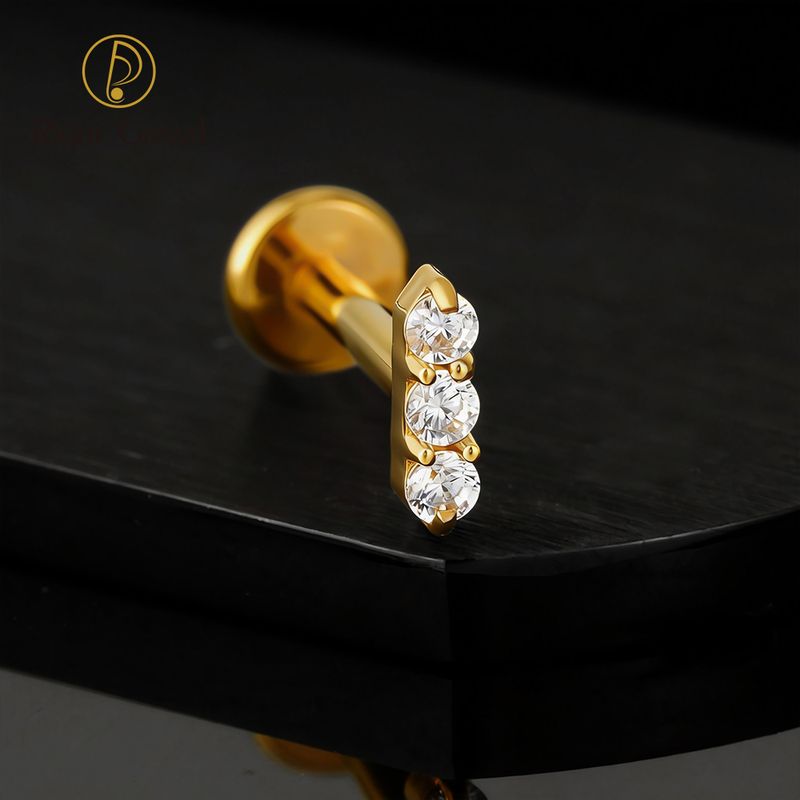Right Grand ASTM F136 Titanium Internal Thread 16G Triple CZ Flat Back Stud Cartilage Earring Helix Tragus Nose Piercing Jewelry
