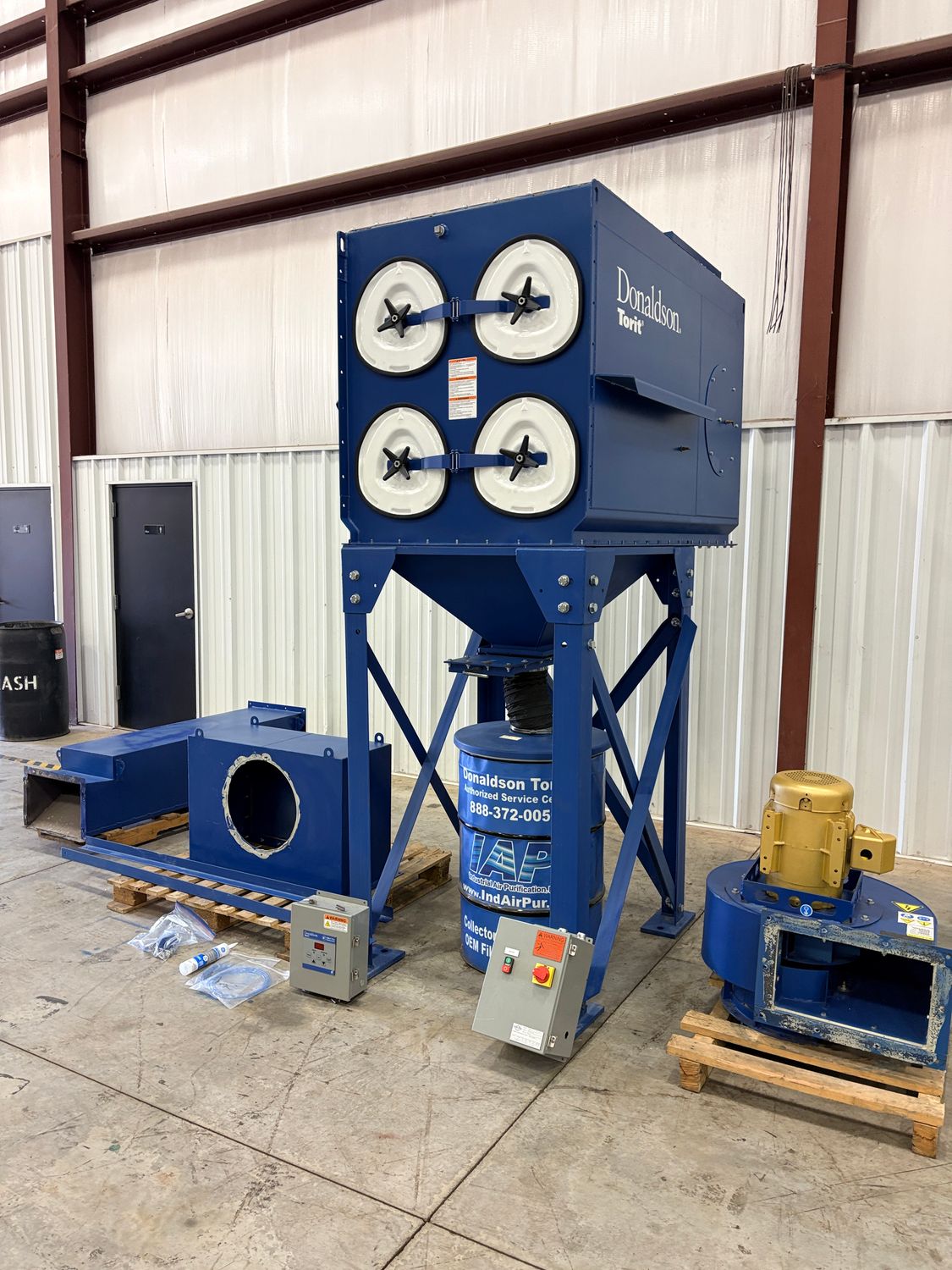 Donaldson Torit DFE2-4, 7.5 HP, 460V/3, Q-265583 Donaldson Torit DFE2-4, 7.5 HP, 460V/3, Q-265583