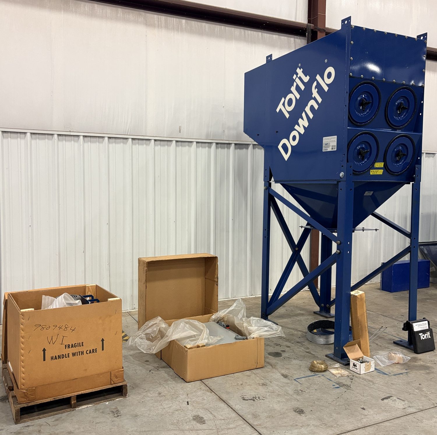 Donaldson Torit DFT2-8, 7.5 HP, 460V/3, NEW Donaldson Torit DFT2-8, 7.5 HP, 460V/3, NEW