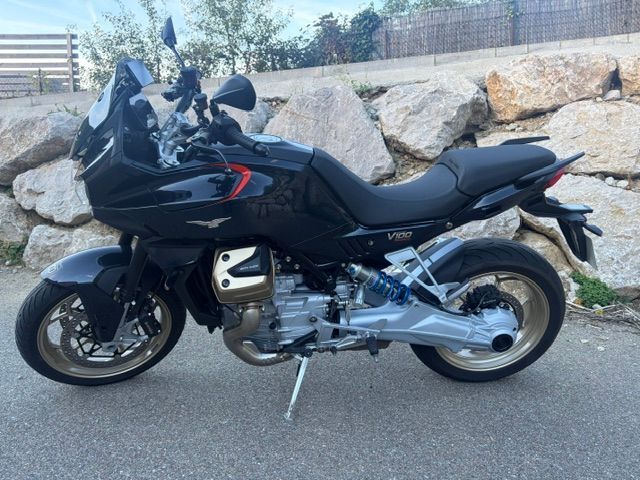 V 100 MANDELLO NOIRE