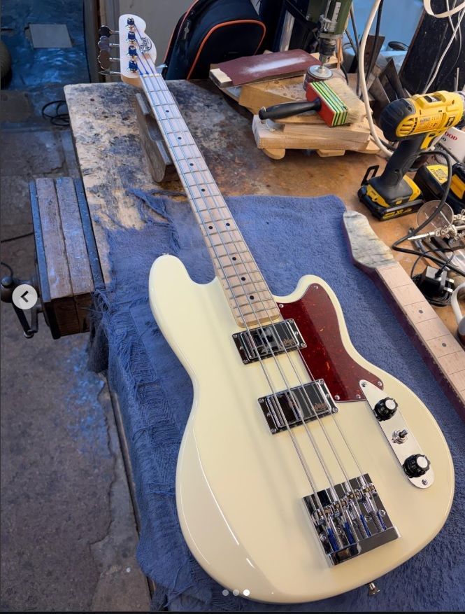 BRAND NEW - Wilcock Mullarkey Short Scale BRAND NEW - Wilcock Mullarkey Short Scale