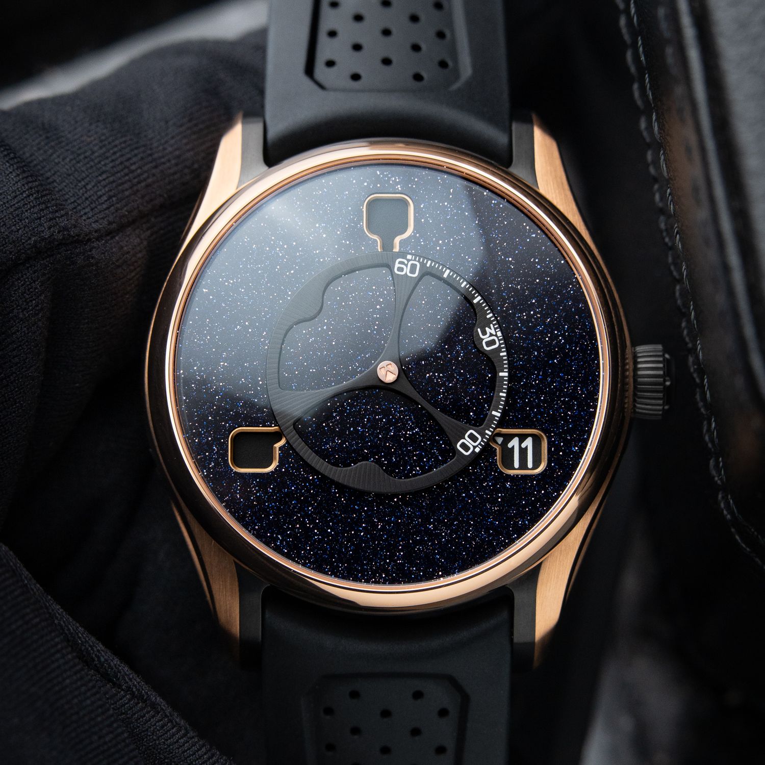 H.Moser & Cie. Pioneer Flying Hours UNWORN 2026 Limited Edition Red Gold Aventurine