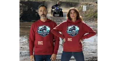 Quad-Bros Hoodie "Hartha 2026" weinrot mit Print auf der Brust  Passform unisex