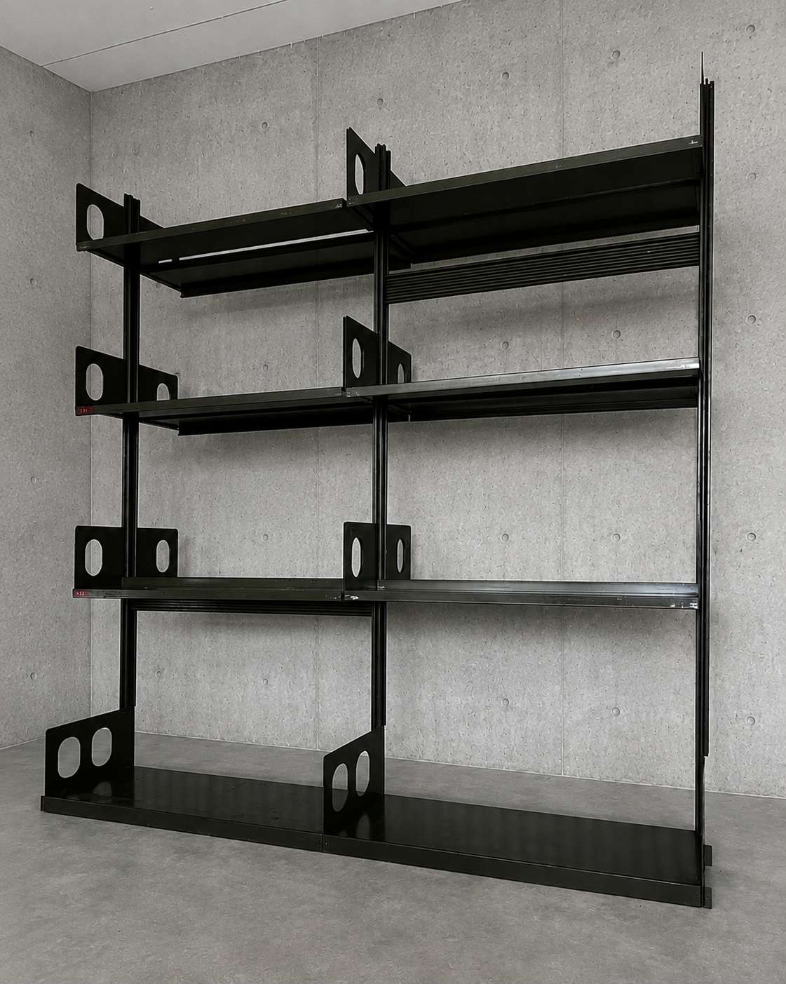 Lips Shelving Unit — Dark Green Metal