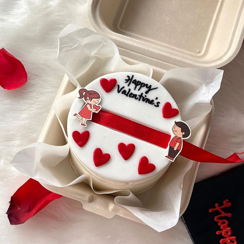 Valentine's Bento Cake Valentine's Bento Cake