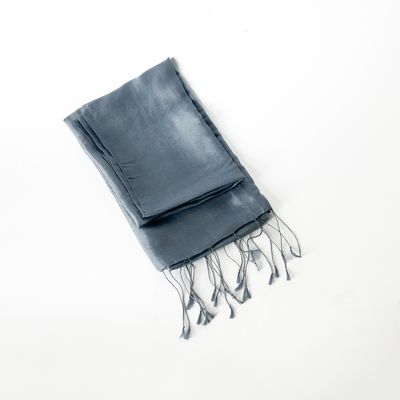 Zīda šalle. Zilpelēka. Krama Heritage.