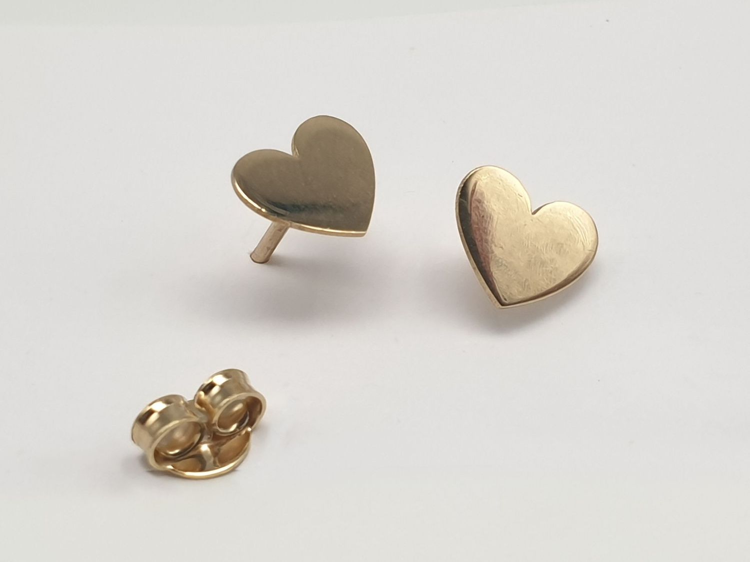 Orecchino CUORE oro 9 ct.