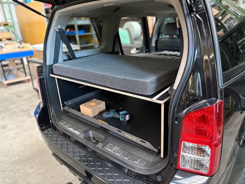 Bett- und Schlafsystem COSLEE kompakt für Nissan Pathfinder